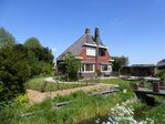 Met (origineel?) bruggetje.
<br/>
Bas van der Veer, 2020